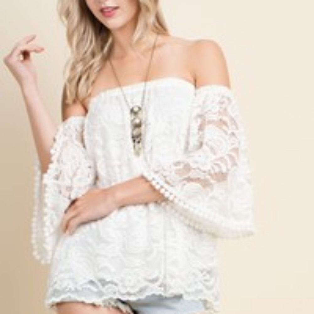 Blushing heart lace off the shoulder top!